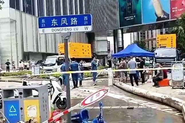 常州越泽虚拟现实应用有限公司排涝突击队在排涝现场